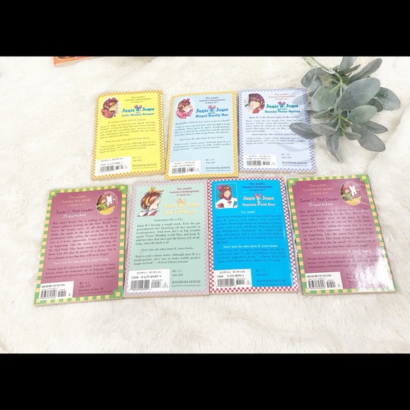 Junie B Jones Book Lot of 7 - Picture 2 of 2